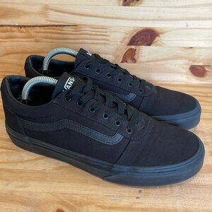 Vans Old School Skate Shoes. Youth Size 5.5